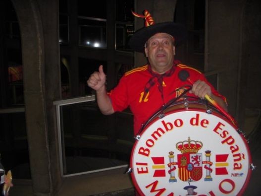 Manolo del Bombo.jpg